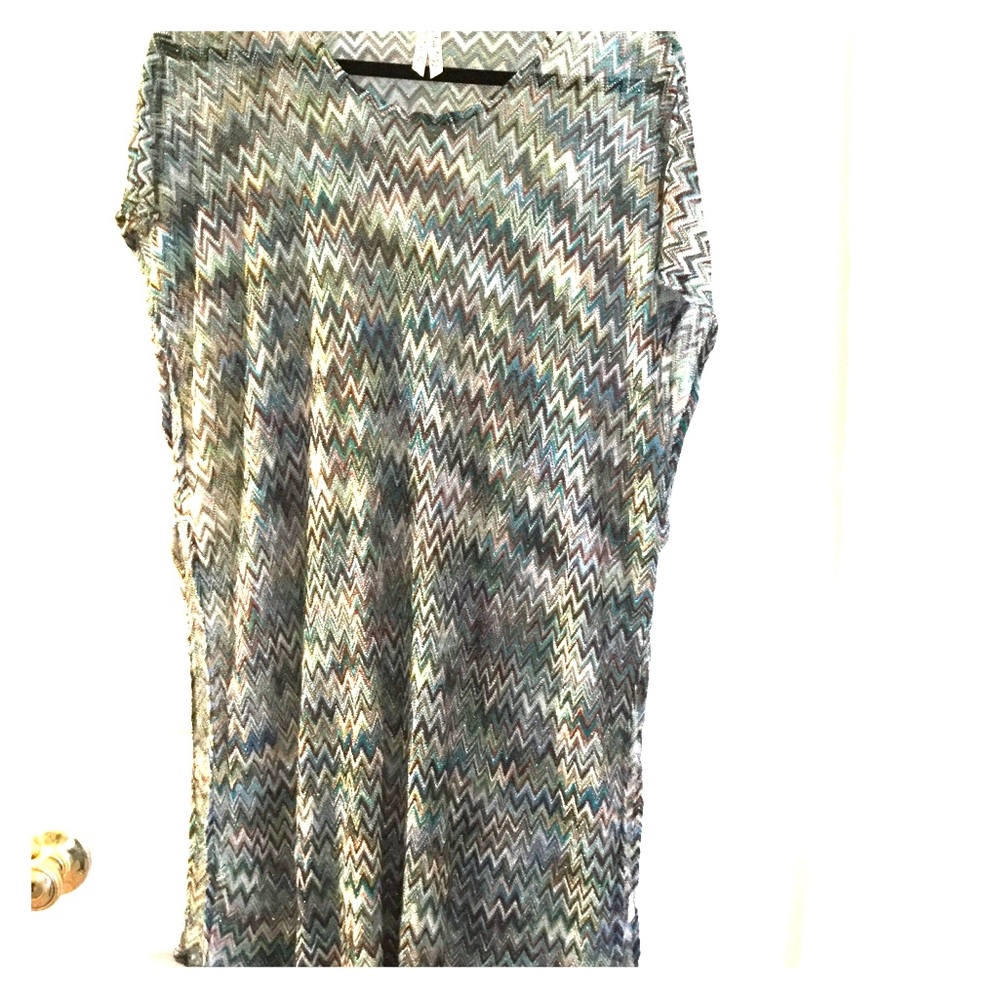 Multi-colored Meshy Loose Knit Tunic. One Size.